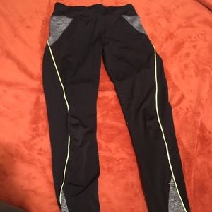 Exercise leggings